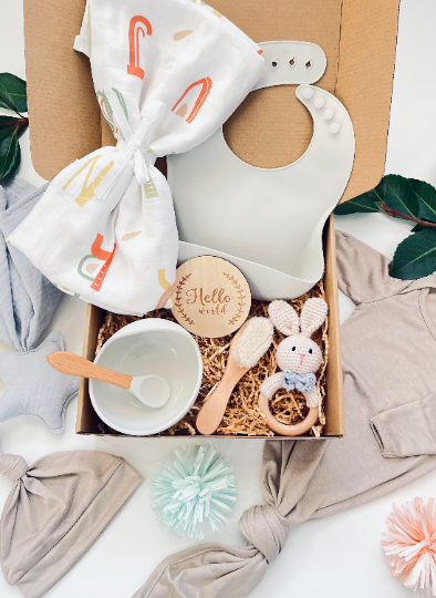 Welcome Newborn Baby Gift Box | 10 Piece Gift Set