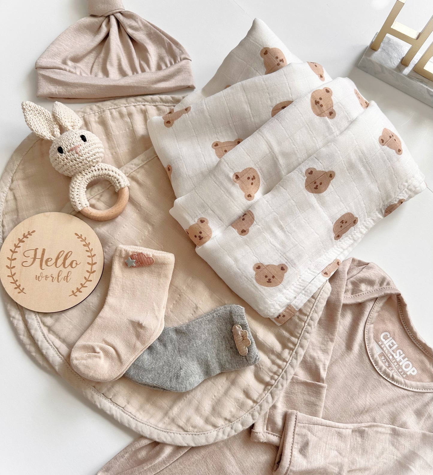 Newborn Gift Set For Boy & Girl | 8pc Baby Shower Bundle