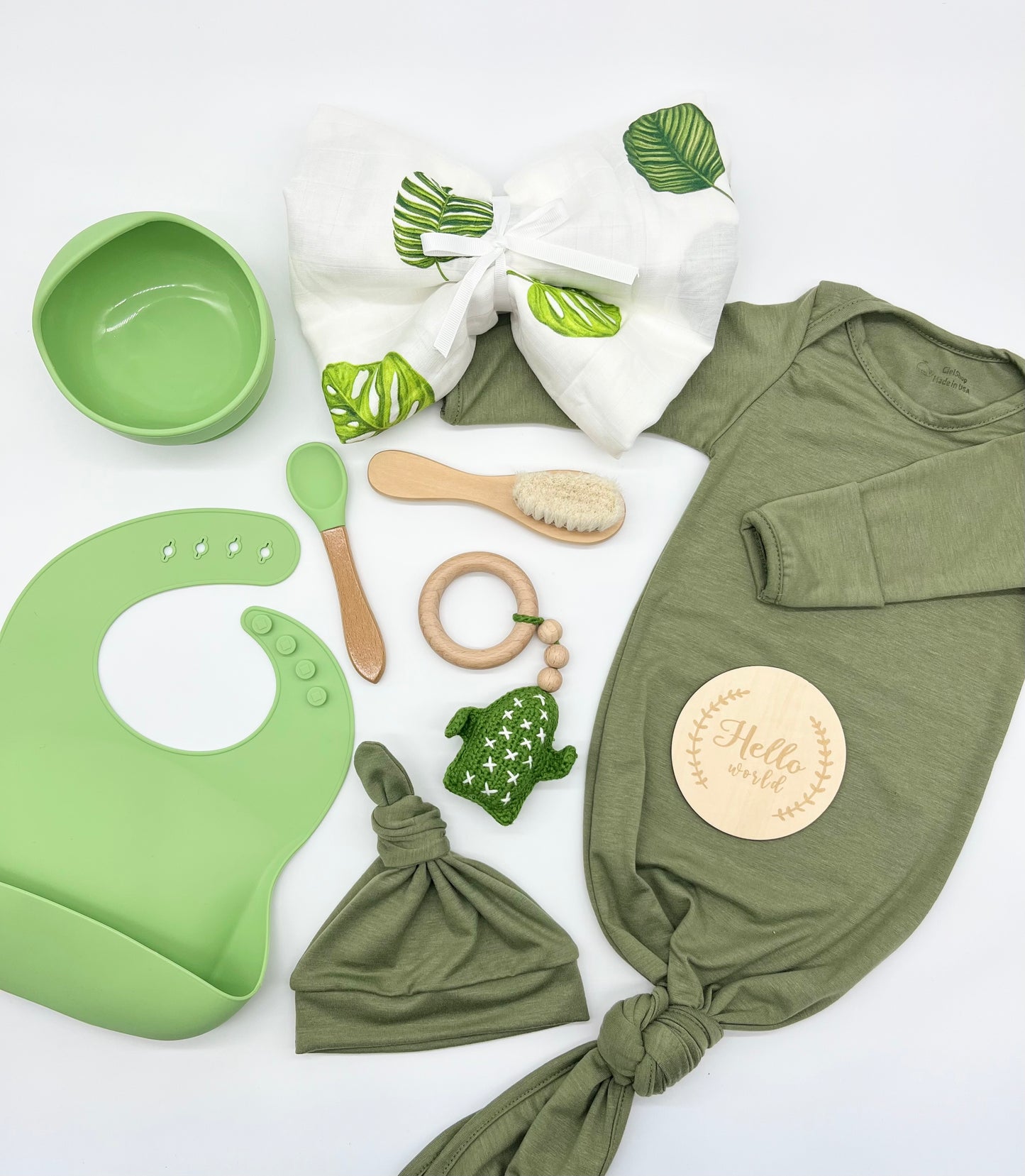 9 Piece Gift Set | Newborn Gift Basket