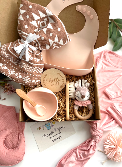 9 Piece Gift Set | Newborn Gift Basket